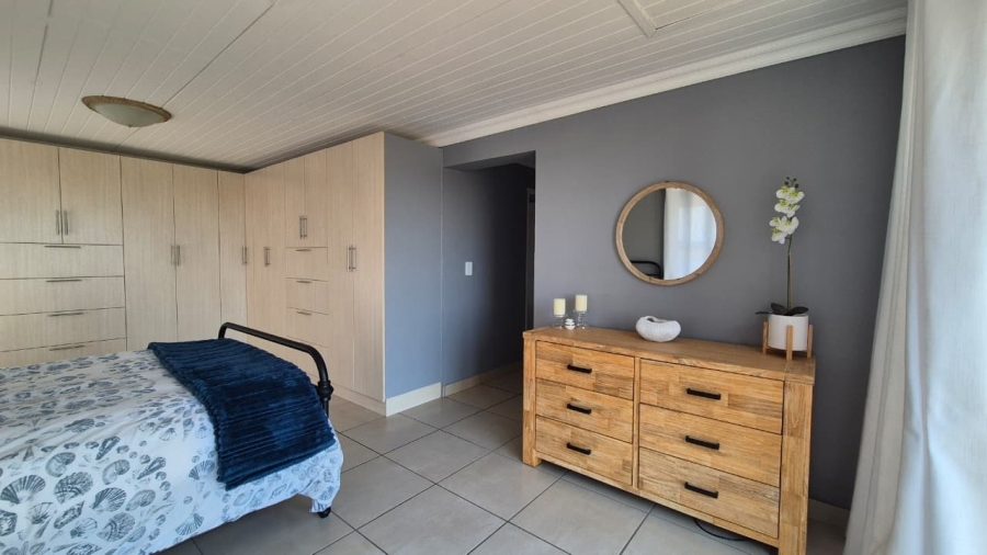 3 Bedroom Property for Sale in Calypso Beach Western Cape